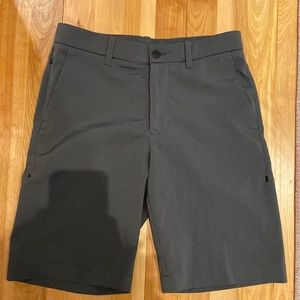 Callaway grey golf short